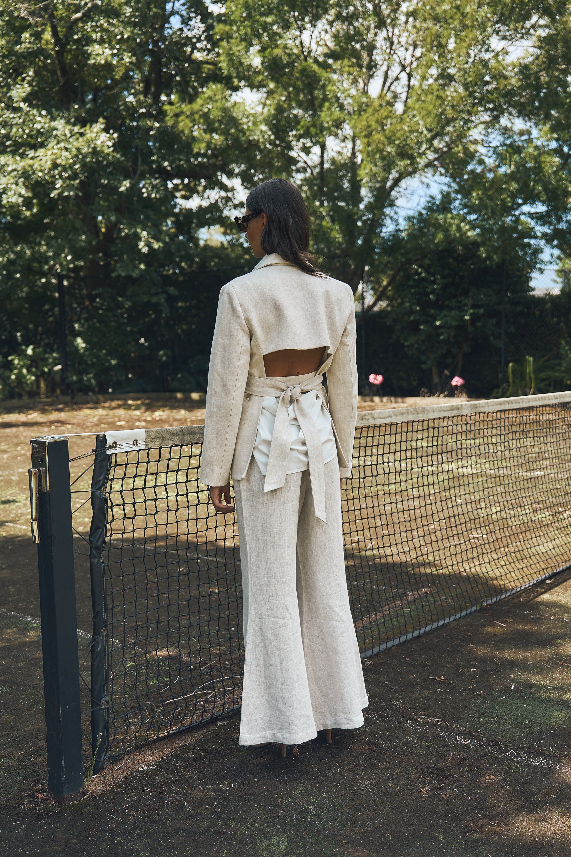 She is Remarkable linen open back blazer