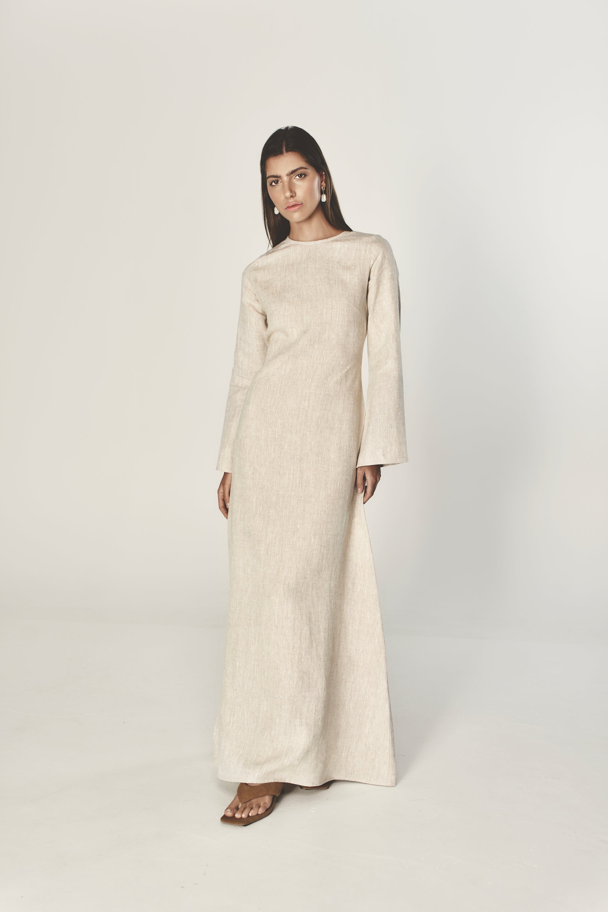 She is Remarkable linen maxi
