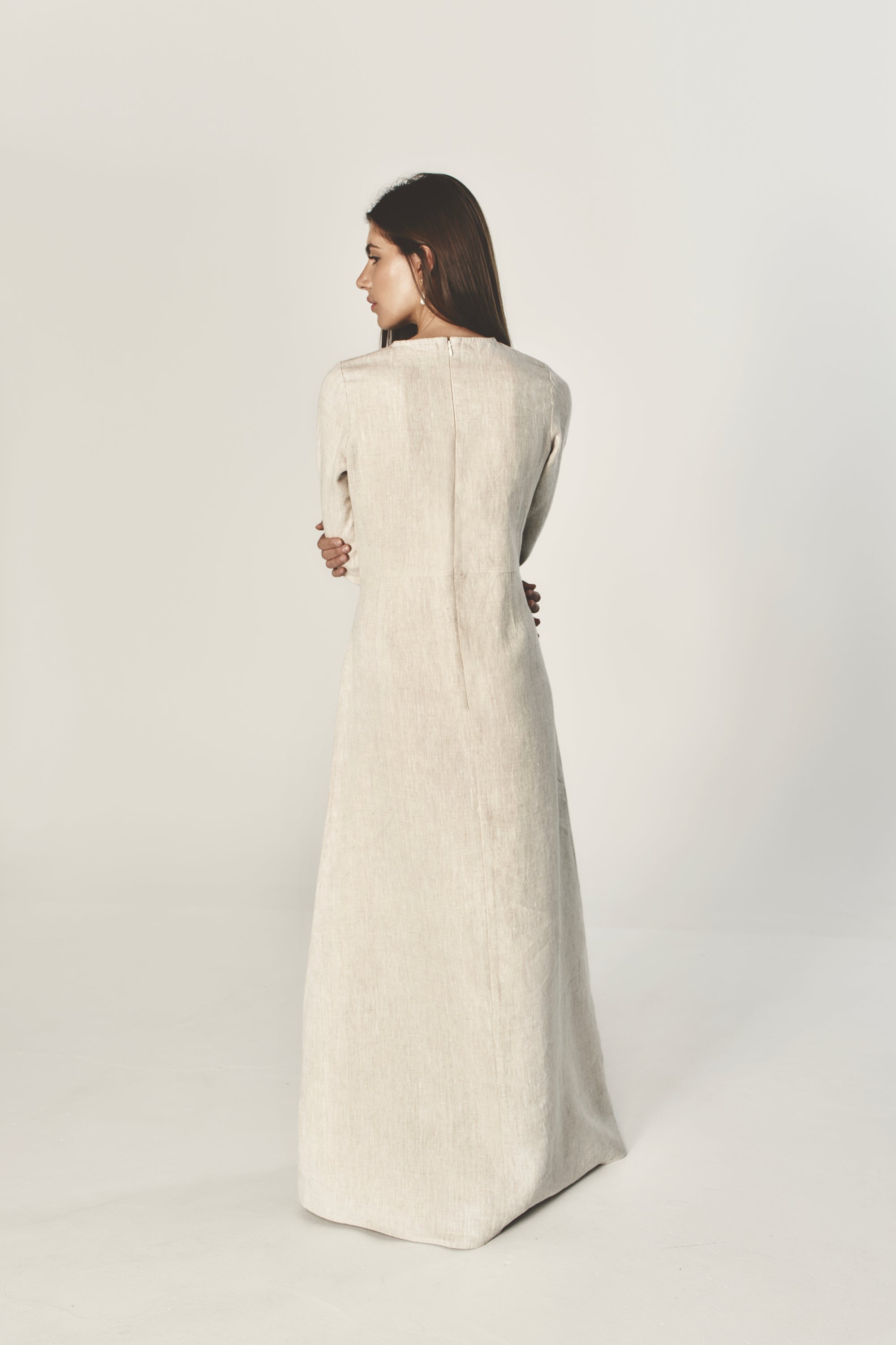 She is Remarkable linen maxi